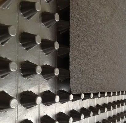 جودة  Black HIPS Dimple Plastic Drainage Board ISO9001 Certificated مصنع
